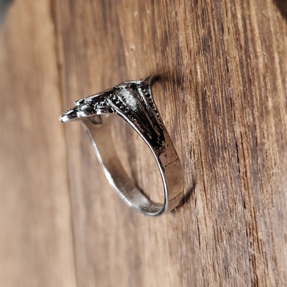 Size 7 R607 daisy love‎ ring sterling - Picture 2 of 2